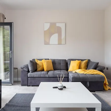 Holiday home Huge 5 Bedroom Home, Sleeps 6 Leeds (West Yorkshire)